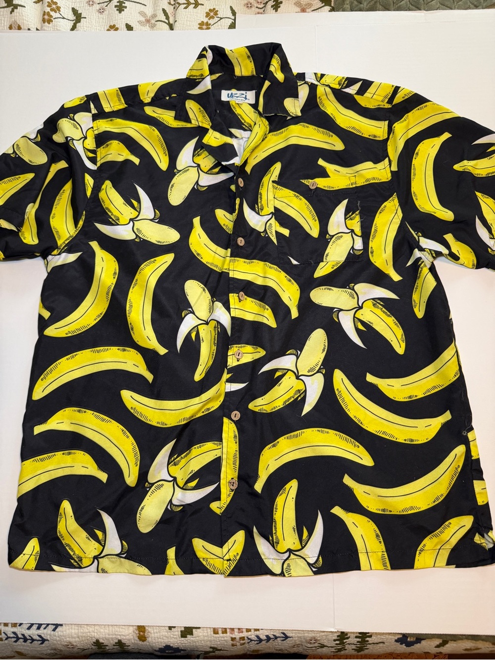 Black Banana-Print Short-Sleeve Button-Down Shirt